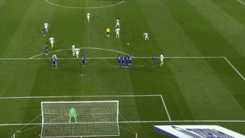 颜骏凌晒自己和范德萨的合影：这一切都是值得的❤